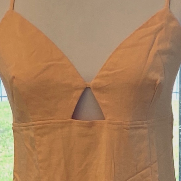 H&M Cutout Mini Dress NWT - Picture 2 of 8